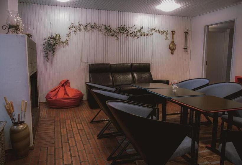 Номер Economy, Li Tiiliriihi