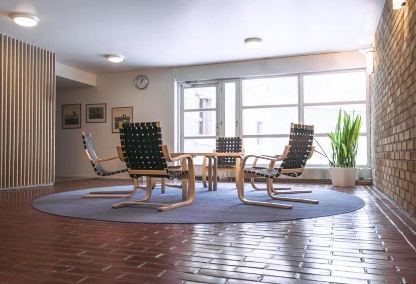 Номер Economy, Li Tiiliriihi