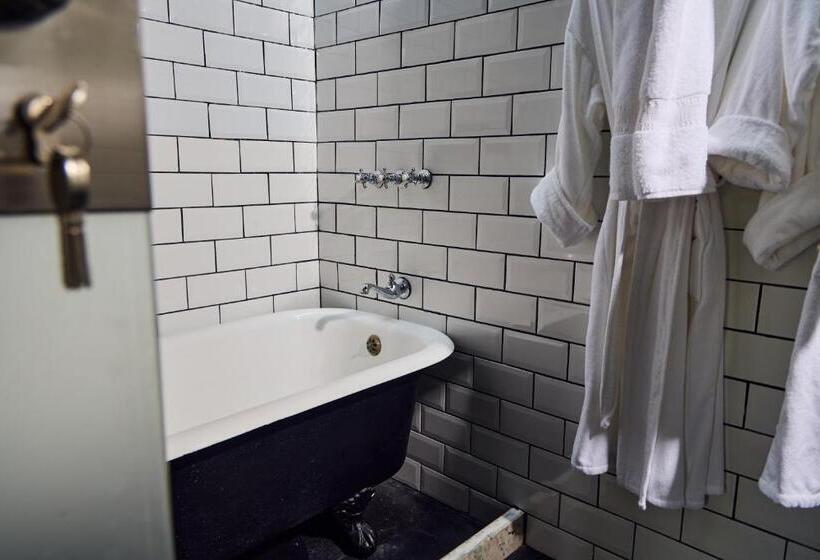 스탠다드 룸, Garzón