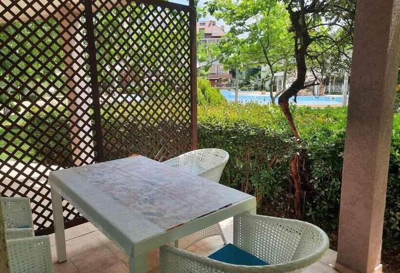 Apartamento 2 Dormitórios, Apartment In Sunny Beach, Complex Sun Village, 80 Qm, 2 Bedrooms & Living Room Near To The Beach, Sw
