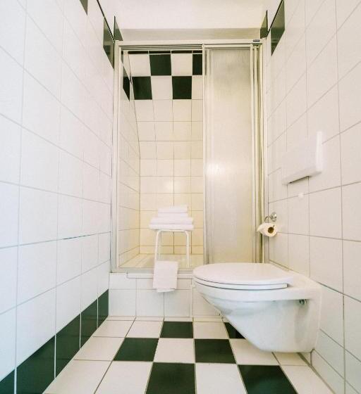 디럭스 룸, Haus Till E