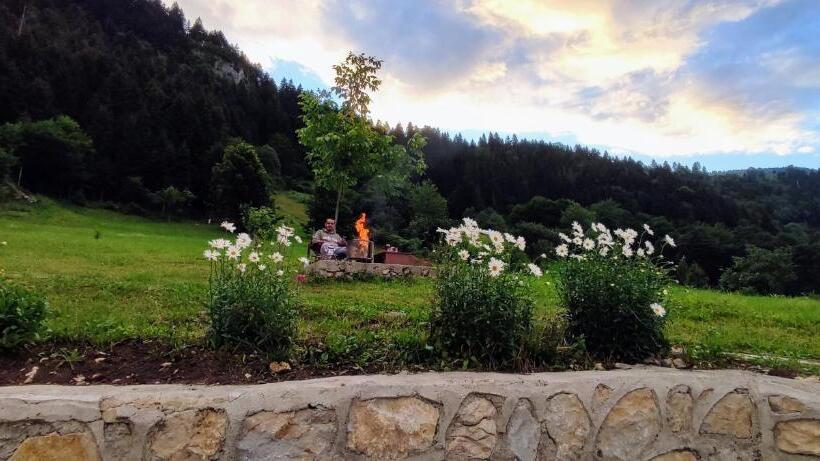 Villa 1 Camera da Letto Vista Giardino, Vi̇lla Devor