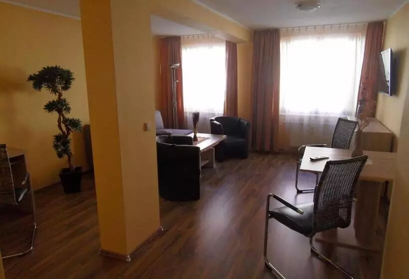 Huoneisto 1 Makuuhuone, Altstadt Hotel Peiß