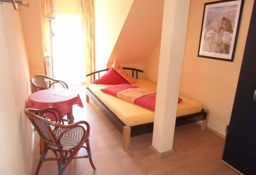 Standard Yhden Hengen Huone, Altstadt Hotel Peiß