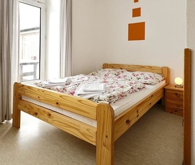 带共用浴室的标准房间, Hostel Flensburg