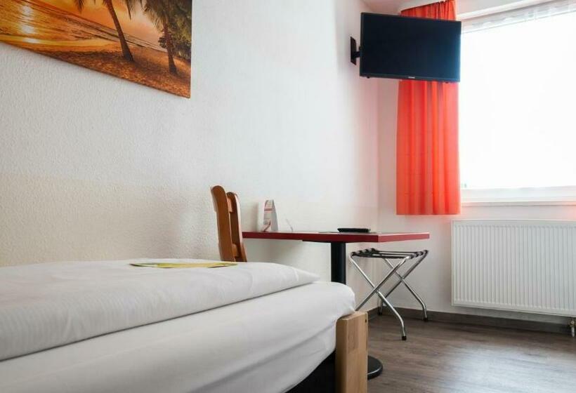 标准单人间, Aalreuse