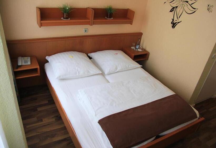 اتاق راحتی, Columbia