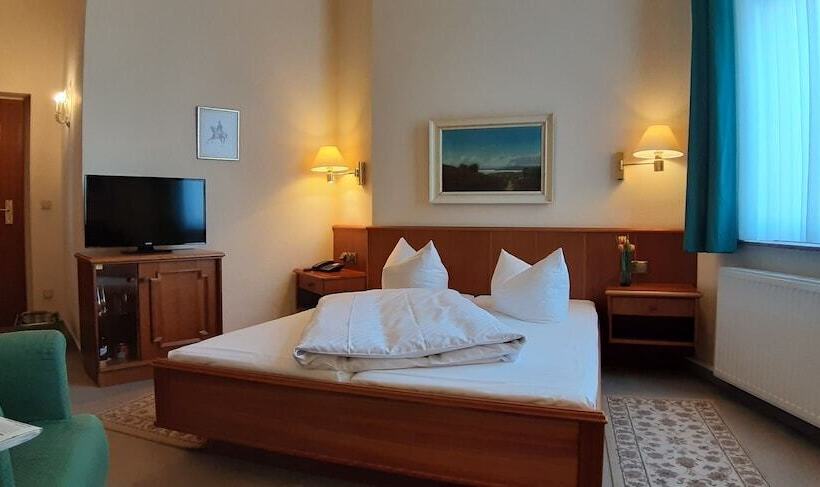 غرفة قياسية, Fürstenhof