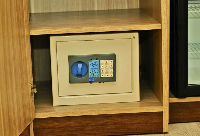 غرفة قياسية, Gold