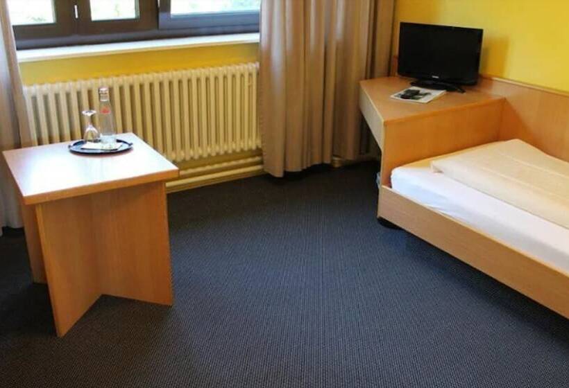 اتاق استاندارد یک نفره, Grunewald