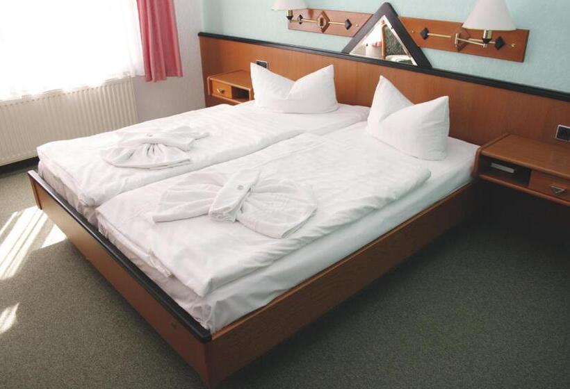 标准间, Heidekrug