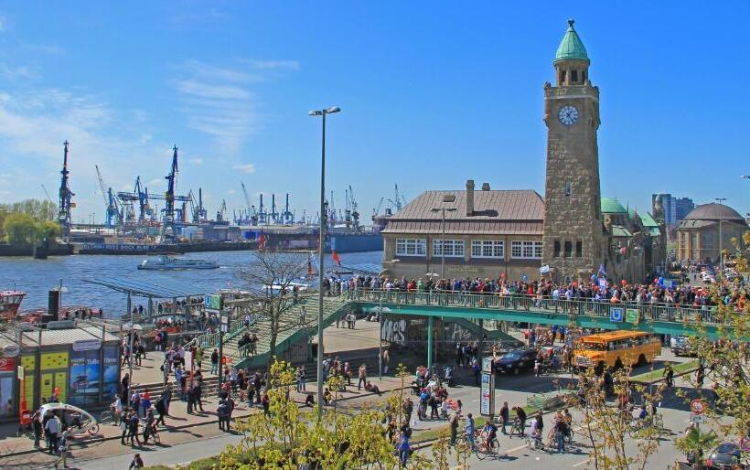 스탠다드 트리플 룸, Kreuzer