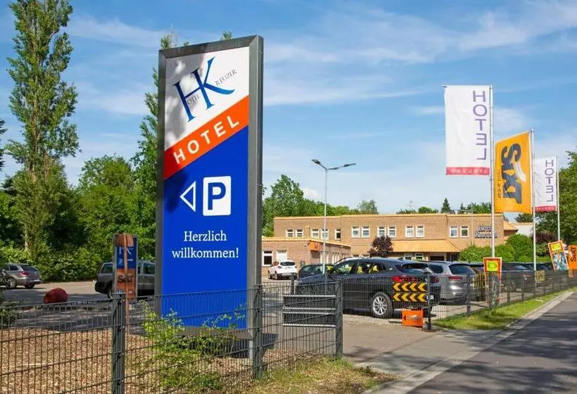 Standard Kolmen Hengen Huone, Kreuzer