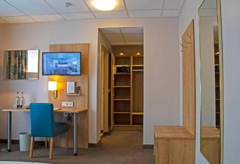 Deluxe Yhden Hengen Huone, Kreuzer