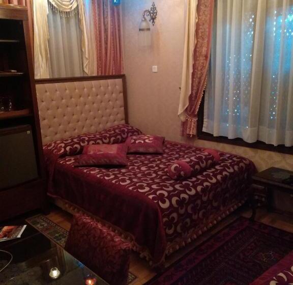اتاق استاندارد سه نفره, Kybele
