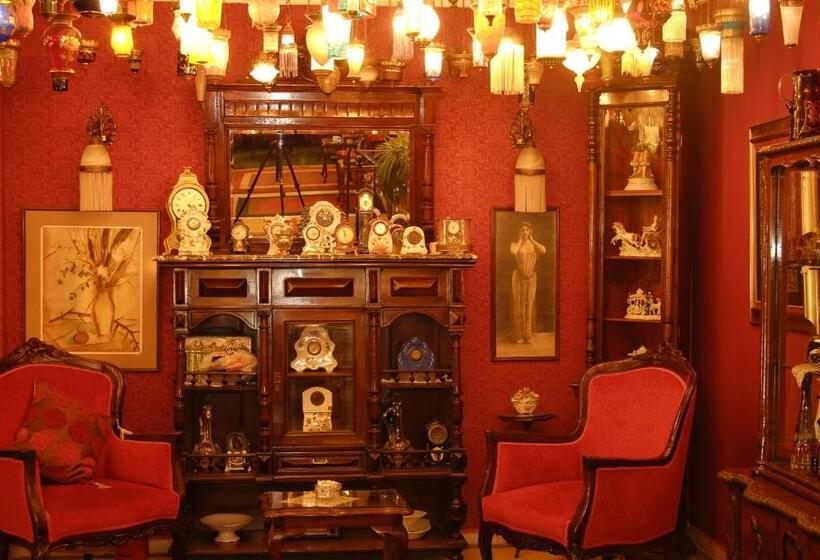 اتاق لوکس, Kybele