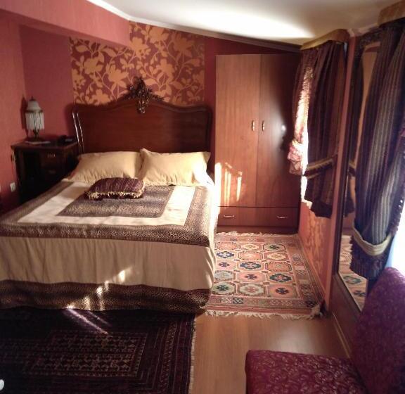 اتاق اکونومی, Kybele