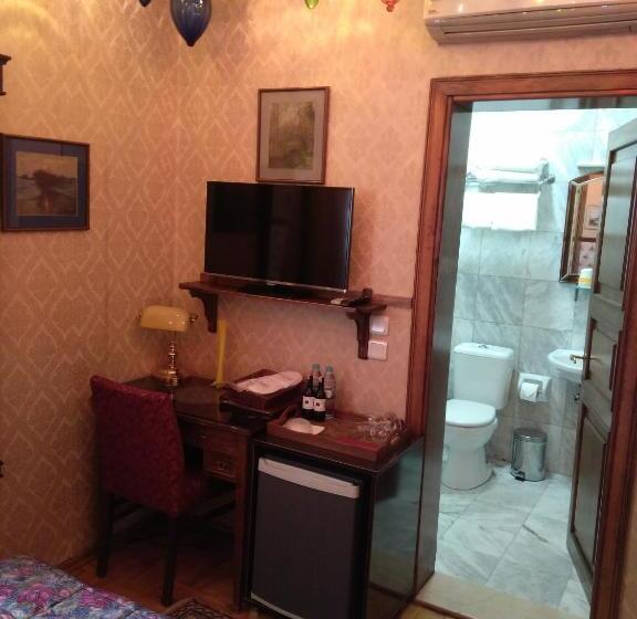 اتاق اکونومی, Kybele