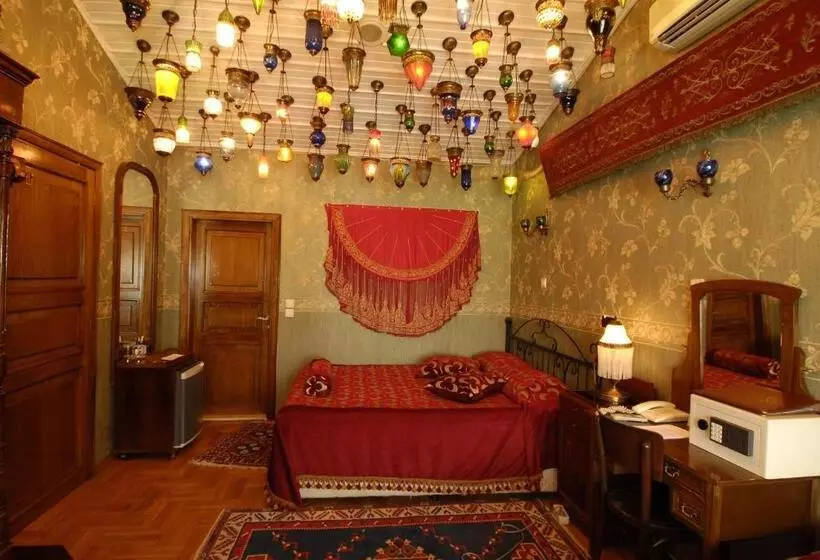 اتاق رمانتیک, Kybele