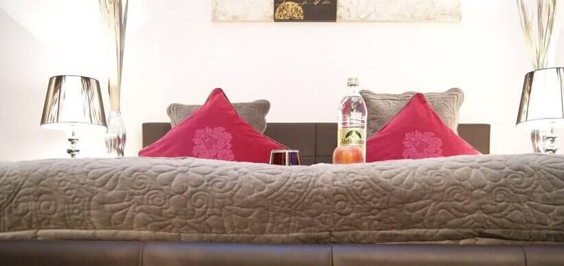 Camera Standard Individuale, Plenus