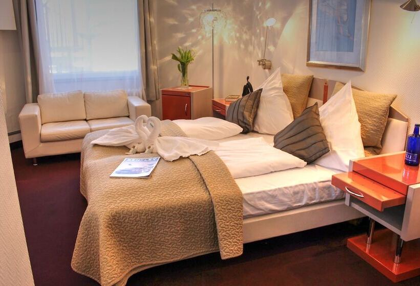 Camera Standard, Plenus