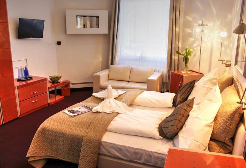 Camera Standard, Plenus