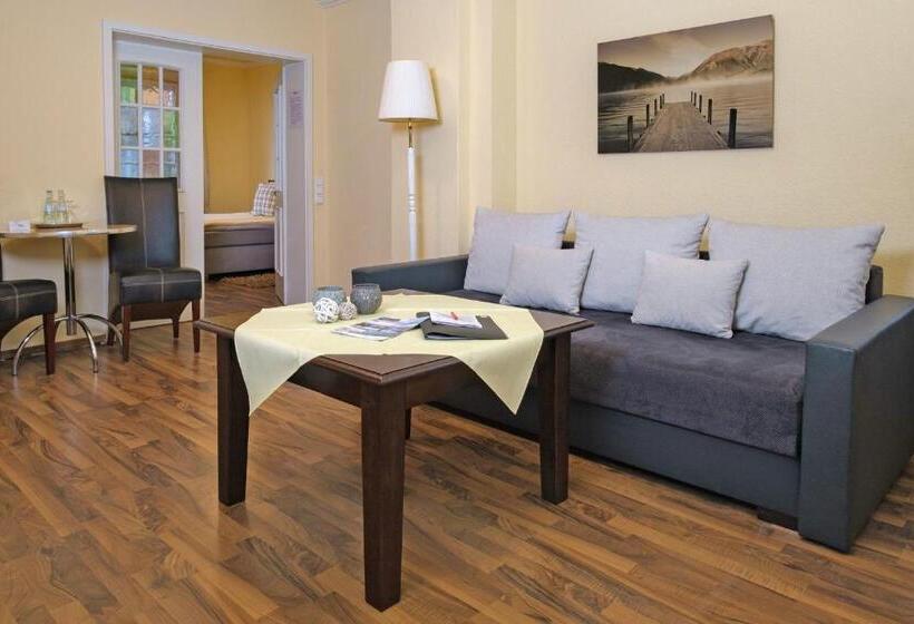 スタンダードルーム, Restaurant Holsteiner Hof