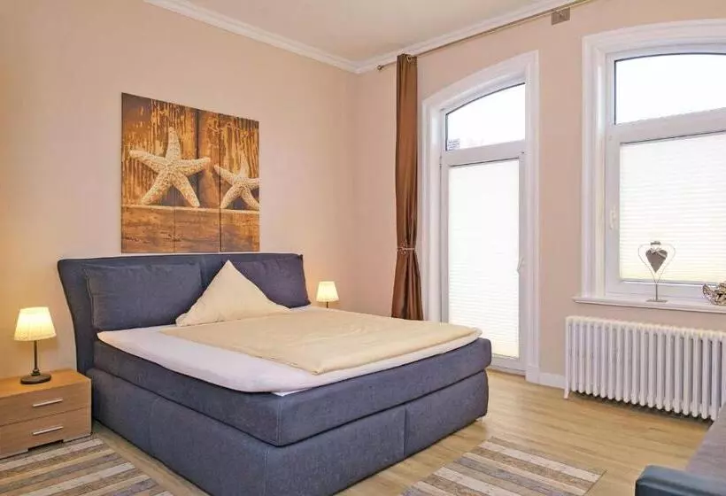 Standard Room, Restaurant Holsteiner Hof