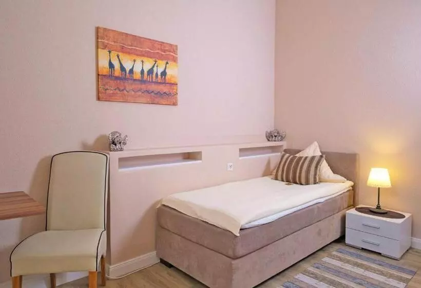 Standard Single Room, Restaurant Holsteiner Hof