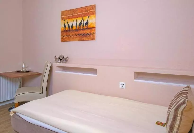 Standard Single Room, Restaurant Holsteiner Hof