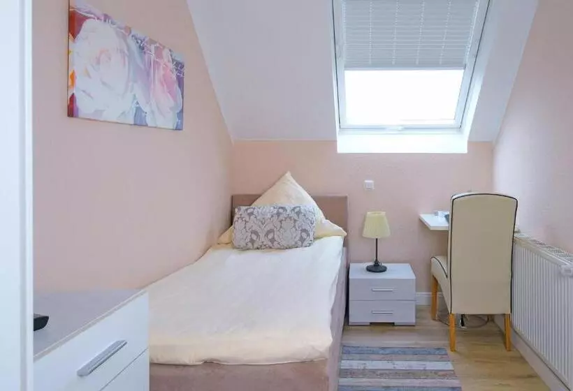 Standard Single Room, Restaurant Holsteiner Hof