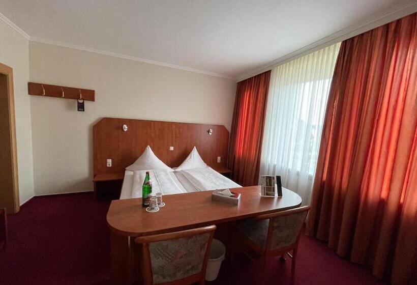 스탠다드 룸, Royal