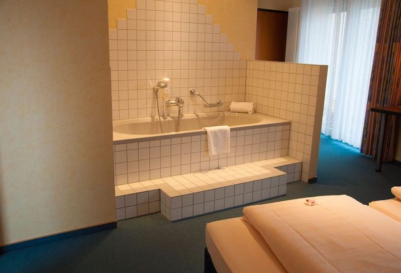 Люкс, Stadt Puttlingen