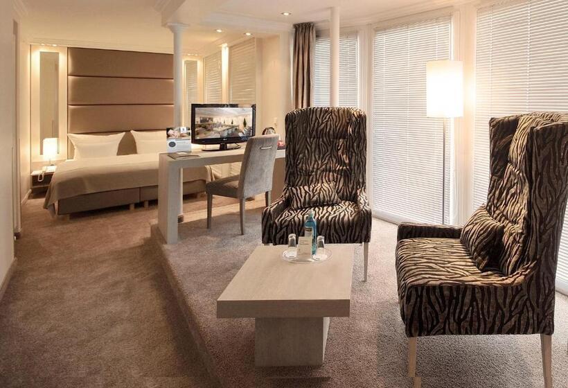 Номер Стандарт, Thomas Hotel Spa & Lifestyle