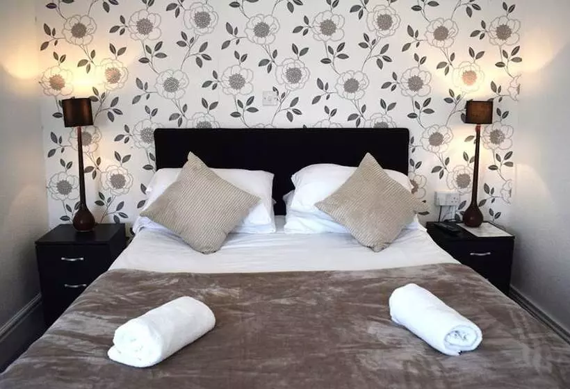 Standard-huone, Whitburn House