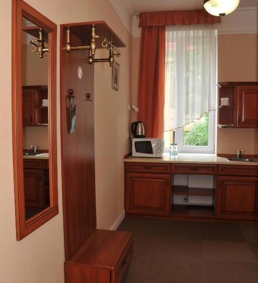 إستوديو قياسى سرير كينج, Irena