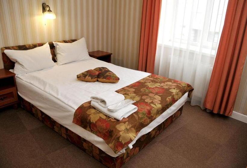 غرفة قياسية فردية, Irena