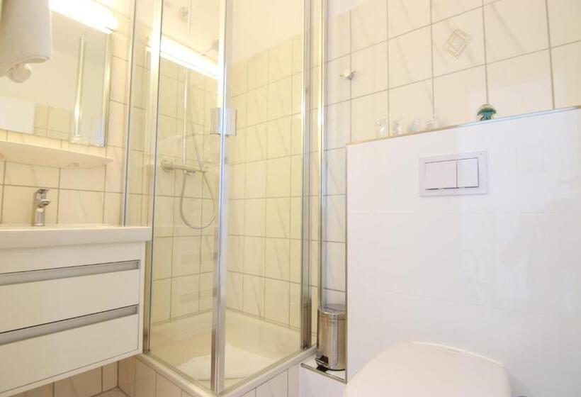 חדר סטנדרט יחיד עם מרפסת, Villa Wellenrausch   Adults Only