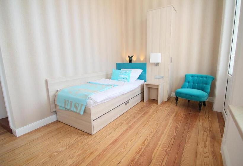 חדר סטנדרט יחיד עם מרפסת, Villa Wellenrausch   Adults Only