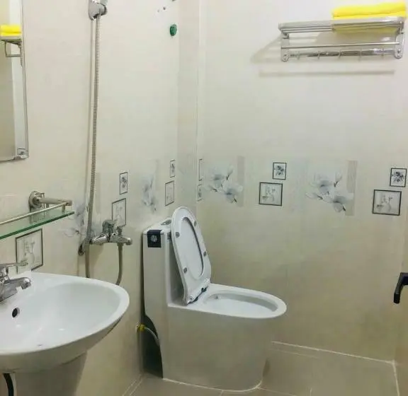 اتاق استاندارد با بالکن, Thúy Anh Hotel Cát Bà