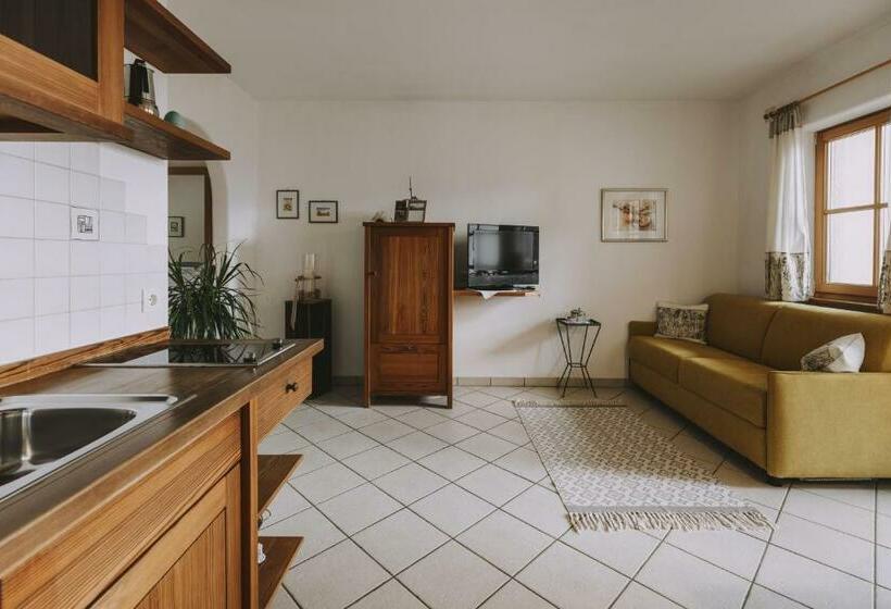 低层单卧公寓, Weinberghof