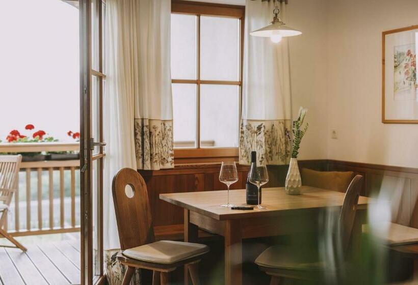 低层单卧公寓, Weinberghof