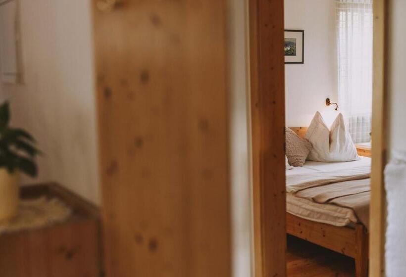 带1个卧室的带阳台的公寓, Weinberghof