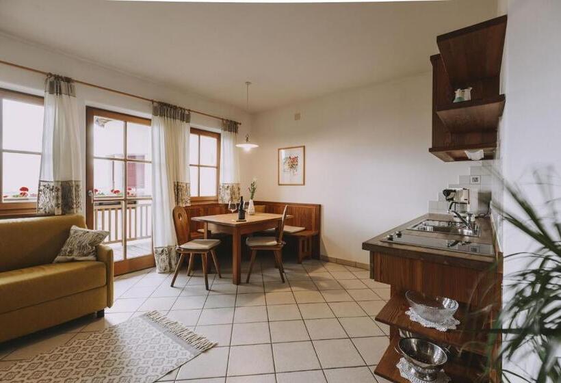 Апартаменты 1 Спальня с Балконом, Weinberghof