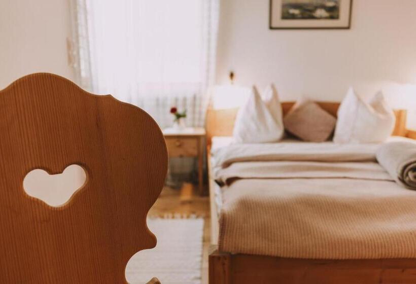 带1个卧室的带阳台的公寓, Weinberghof