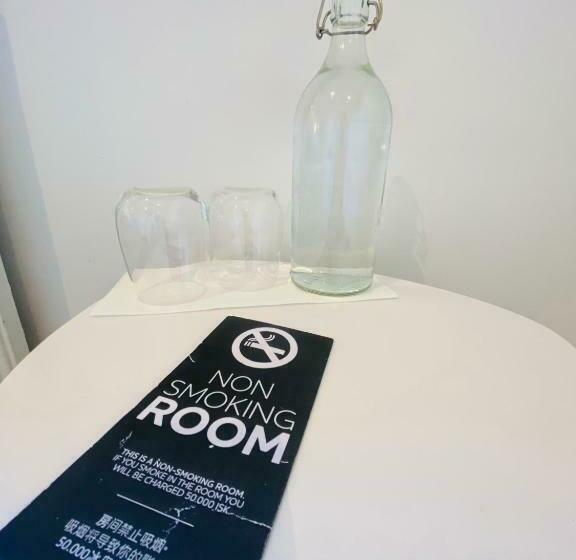 اتاق استاندارد با سرویس بهداشتی مشترک, Easy Stay