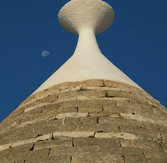 آپارتمان 2 خوابه, Trulli Convertini