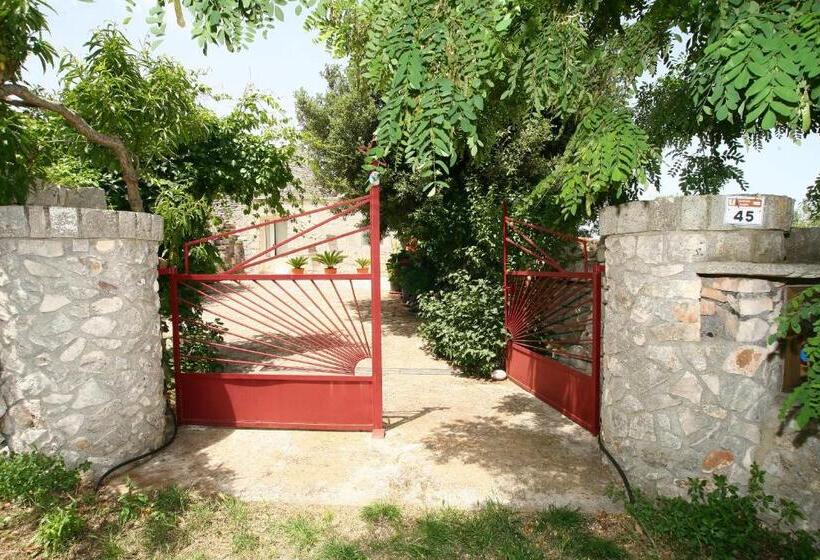 آپارتمان 1 خوابه, Trulli Convertini