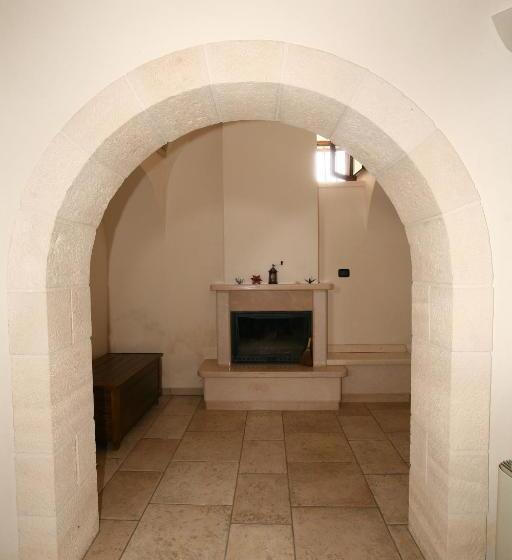 آپارتمان 2 خوابه, Trulli Convertini