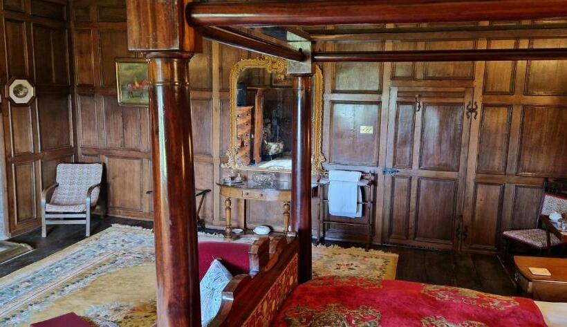 חדר סטנדרט עם מיטת קינג, Braithwaite Hall Bed & Breakfast